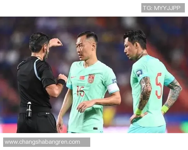 重庆足球队以92分领跑精英赛积分榜展现强大实力与竞争优势